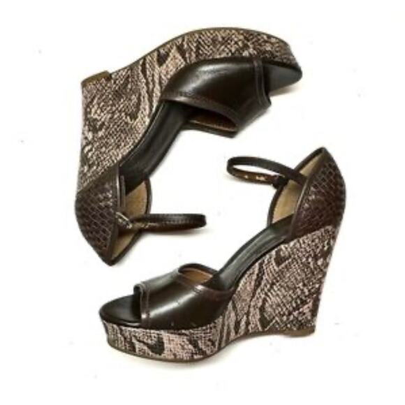 Banana Republic Shoes - Banana Republic Nicola Wedge Heels 7M Snakeskin Brown Leather